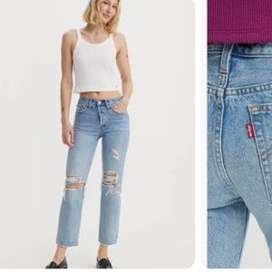 Levi’s wedgie straight jeans size 25, distressed